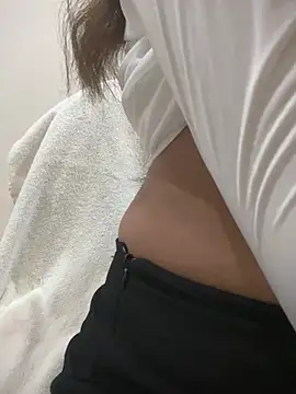Kyaara sexy6 online show from June 2026 06:41:01 PM