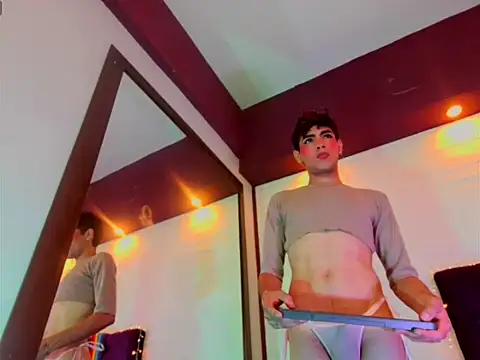 Nicolass 23 online show from June 2026 01:39:02 PM