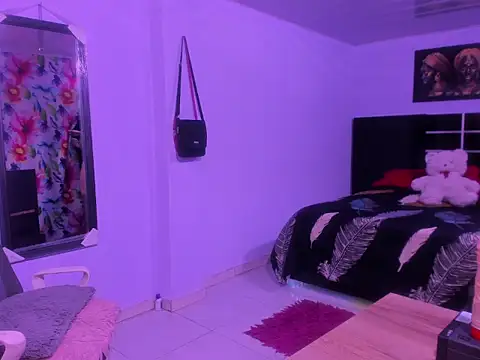 aria rouss online show from July 2026 03:05:01 PM