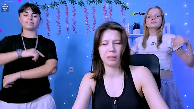 bella sky11 online show from July 2026 06:43:02 PM