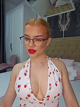 YasminnDoll online show from June 2026 03:45:01 AM