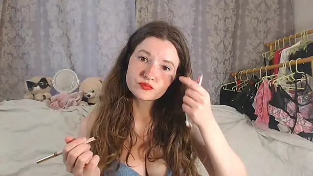 Snapshot of ChloeBrooklyn chatting on June 2026 02:05:01 PM ChloeBrooklyn online show from June 2026 02:05:01 PM