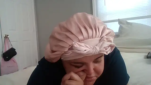 babyhoneyycoco online show from June 2026 02:59:01 PM