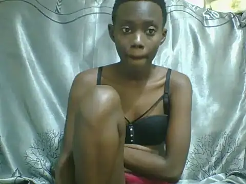 Snapshot of Tish_Leylah chatting on July 2026 06:40:02 PM Tish Leylah online show from July 2026 06:40:02 PM