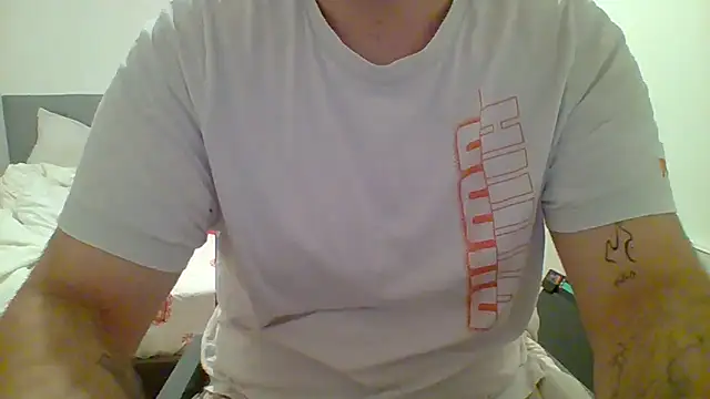 Snapshot of fretsu chatting on June 2026 01:15:02 PM fretsu online show from June 2026 01:15:02 PM