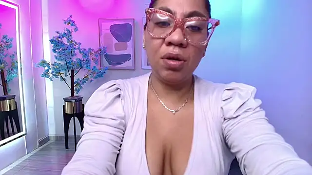 Snapshot of Silvana_lane chatting on July 2026 07:44:01 PM Silvana lane online show from July 2026 07:44:01 PM