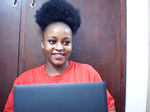 cuchiesweet online show from June 2026 05:28:02 PM