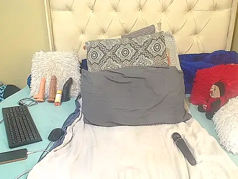 NoviaveeXXX online show from June 2026 08:21:01 PM