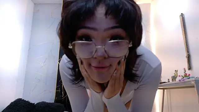 Snapshot of Nix_Siren chatting on July 2026 12:48:02 PM Nix Siren online show from July 2026 12:48:02 PM