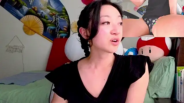 Snapshot of MySweetSofie chatting on March 2025 05:30:01 AM MySweetSofie online show from March 2025 05:30:01 AM