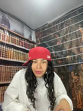 LittleMissEve  online show from June 2026 11:10:01 PM