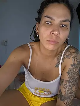 Snapshot of casalfogoegasolina chatting on July 2026 07:05:02 PM casalfogoegasolina online show from July 2026 07:05:02 PM