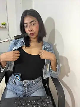 cherry skinnyy  online show from August 2026 02:59:01 AM