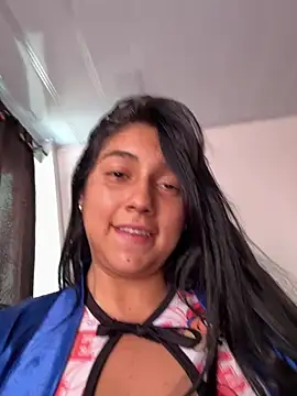 MiaSweet127 online show from June 2026 04:00:01 PM