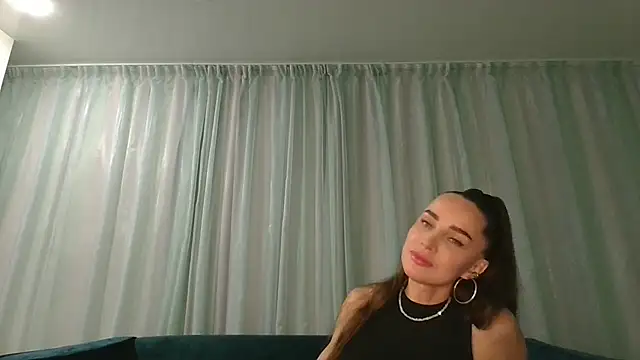 Zorelia online show from June 2026 08:02:01 PM
