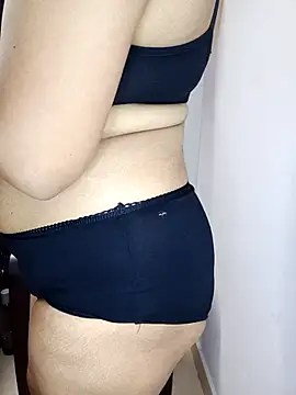 Mangelxoxo online show from July 2026 04:25:02 PM