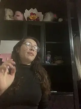 AniaBowie online show from June 2026 03:44:01 AM