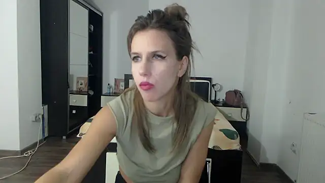 DedeSibel online show from January 2025 05:42:02 PM