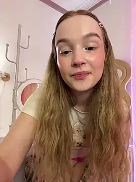 Snapshot of Mimi_Land chatting on June 2026 01:08:02 PM Mimi Land online show from June 2026 01:08:02 PM