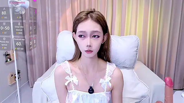Snapshot of YangYang-0805 chatting on June 2026 05:07:01 AM YangYang-0805 online show from June 2026 05:07:01 AM