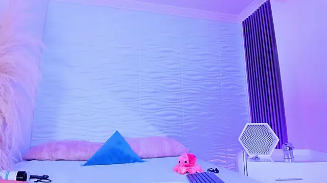 AylinLove  online show from July 2026 11:28:01 AM