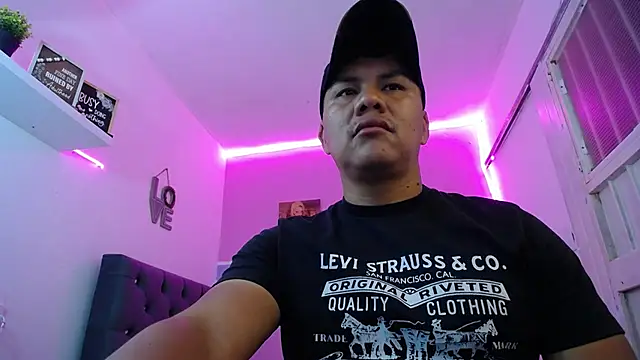 fuego moro online show from June 2026 01:50:01 PM