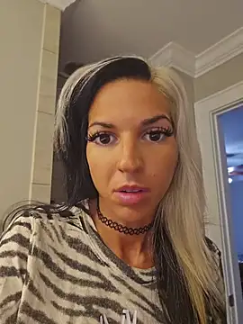 lil jiggly online show from July 2026 06:30:01 AM
