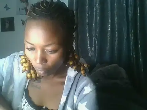 Prettyquueen online show from June 2026 01:33:01 PM