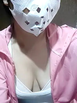 Hiha-nn online show from June 2026 11:37:01 PM