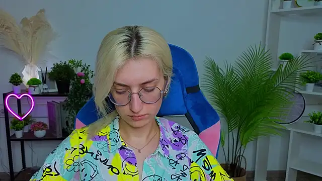 AlessandraParkin online show from July 2026 11:45:02 AM