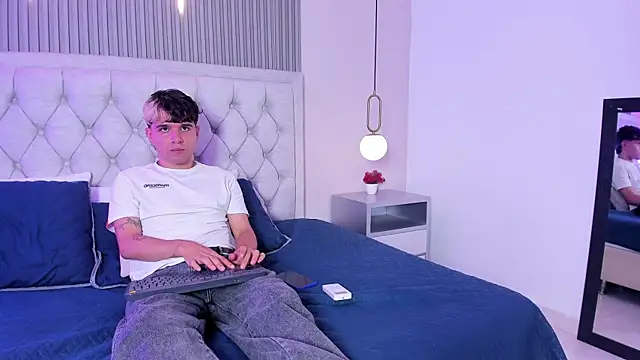 juls 19 online show from June 2026 02:26:01 PM