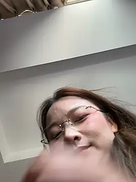 Yueya- online show from July 2026 02:38:01 AM