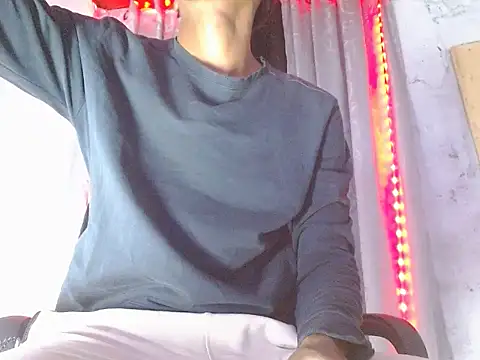 SMOOTHIEBOYS online show from June 2026 03:13:01 PM