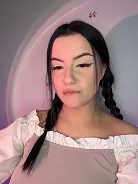LoBeauty online show from July 2026 03:56:01 PM