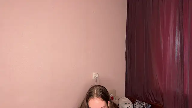 RoxyVivid online show from July 2026 08:42:01 AM