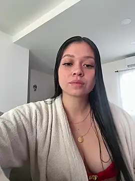 Sarah miaa online show from July 2026 04:43:01 PM