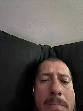 hoozurdaddy81 online show from June 2026 01:23:02 AM