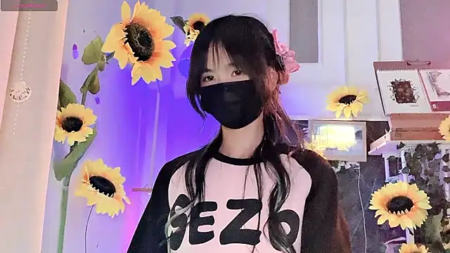 Snapshot of Your-Sunshinee chatting on July 2026 09:34:02 AM Your-Sunshinee online show from July 2026 09:34:02 AM