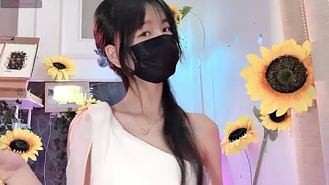 Snapshot of Your-Sunshinee chatting on July 2026 01:41:01 AM Your-Sunshinee online show from July 2026 01:41:01 AM