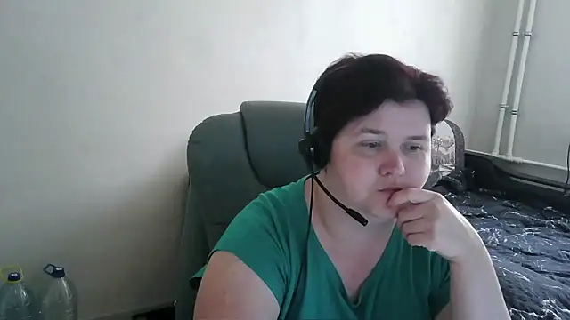 AdrianaGalore online show from June 2026 11:44:01 AM