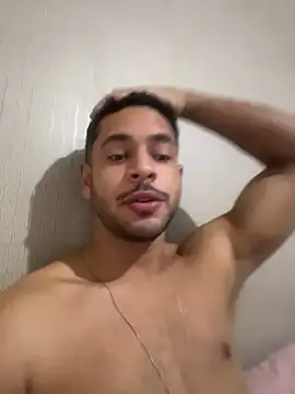 Snapshot of Pele-de-gato chatting on July 2026 05:16:01 PM Pele-de-gato online show from July 2026 05:16:01 PM