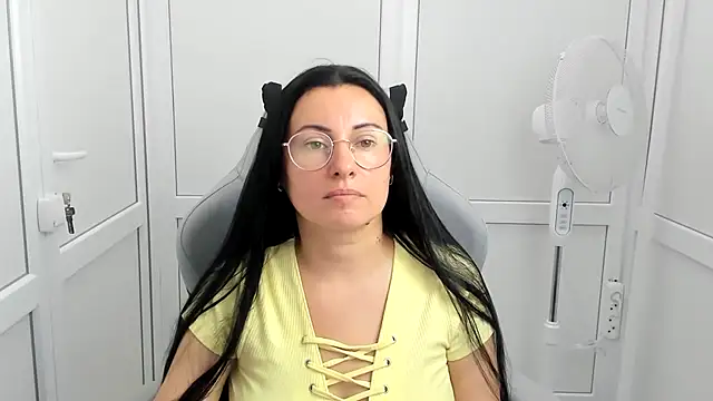Snapshot of ChloeVibee chatting on July 2026 01:06:02 PM ChloeVibee online show from July 2026 01:06:02 PM
