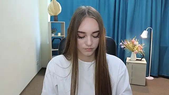 Snapshot of SlyviaObringer chatting on July 2026 05:47:02 AM SlyviaObringer online show from July 2026 05:47:02 AM