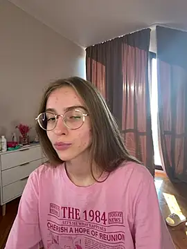 IsabellaStarglow online show from July 2026 03:50:01 PM