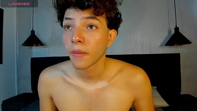 Snapshot of Black_Will_ chatting on July 2026 02:41:01 PM Black Will online show from July 2026 02:41:01 PM