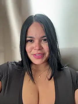 AliceStarshine online show from April 2026 04:48:01 PM