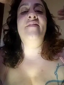 Mannibee online show from July 2026 11:12:02 PM