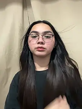 Snapshot of EtherealRae chatting on July 2026 07:21:01 PM EtherealRae online show from July 2026 07:21:01 PM