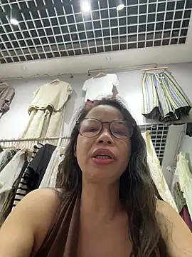 Snapshot of mimi_wife chatting on July 2026 07:01:01 AM mimi wife online show from July 2026 07:01:01 AM
