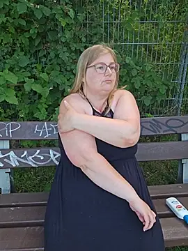 Snapshot of XX-LunaBliss-Xx chatting on July 2026 05:26:02 PM XX-LunaBliss-Xx online show from July 2026 05:26:02 PM